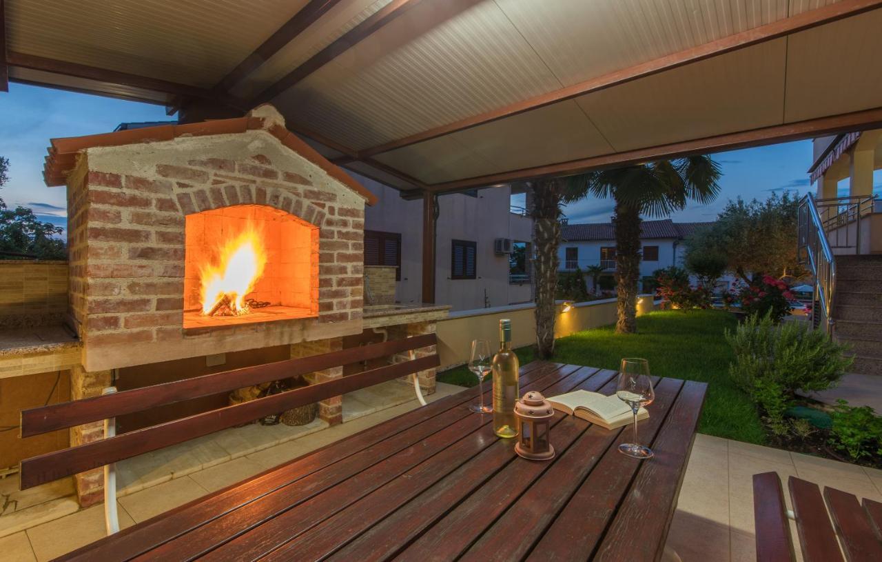 Apartments Villa Ana Porec Exterior photo