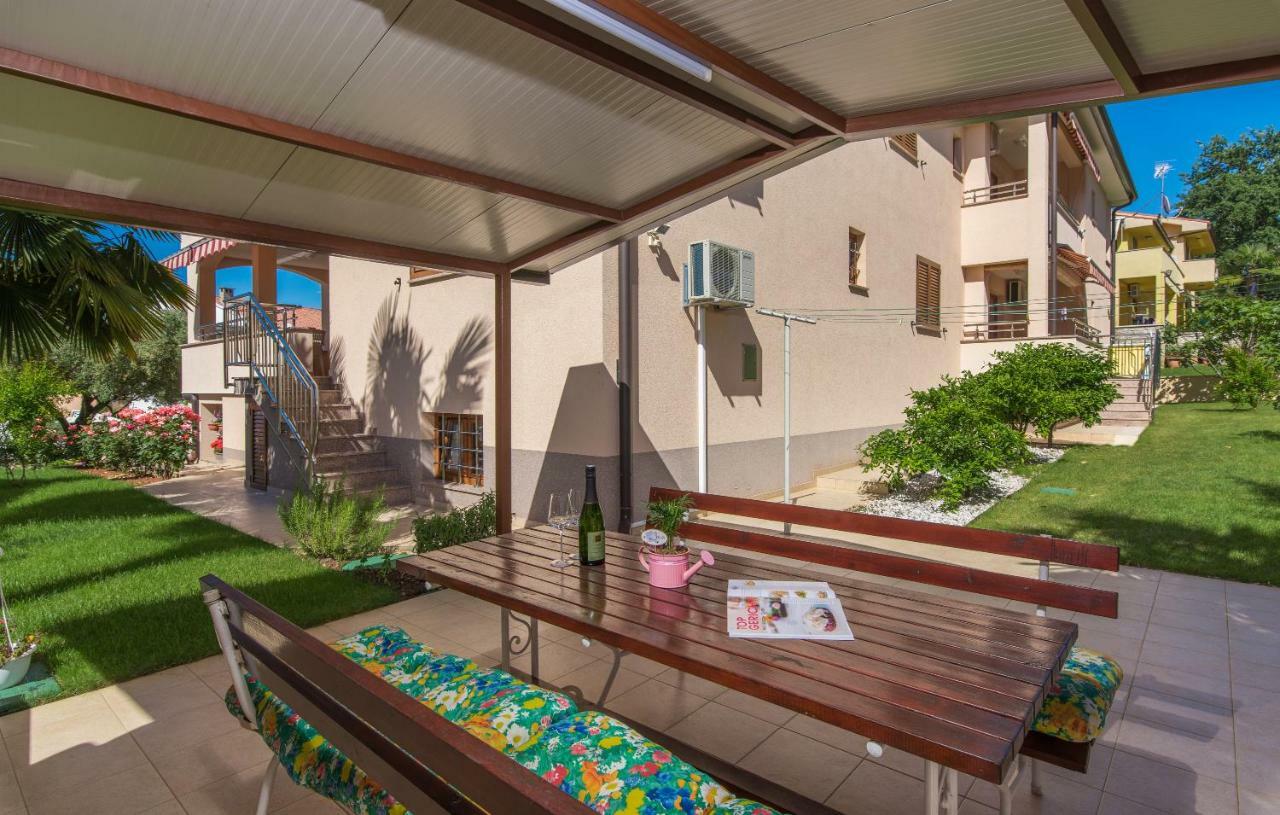 Apartments Villa Ana Porec Exterior photo